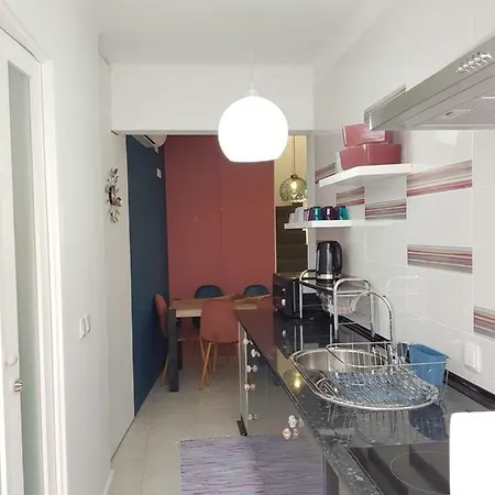 Pink'nblue House Мини-отель Вила-Франка-ду-Кампу